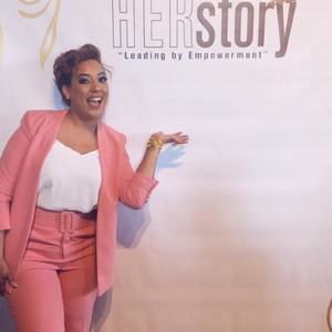 Meet your Posher, Dania